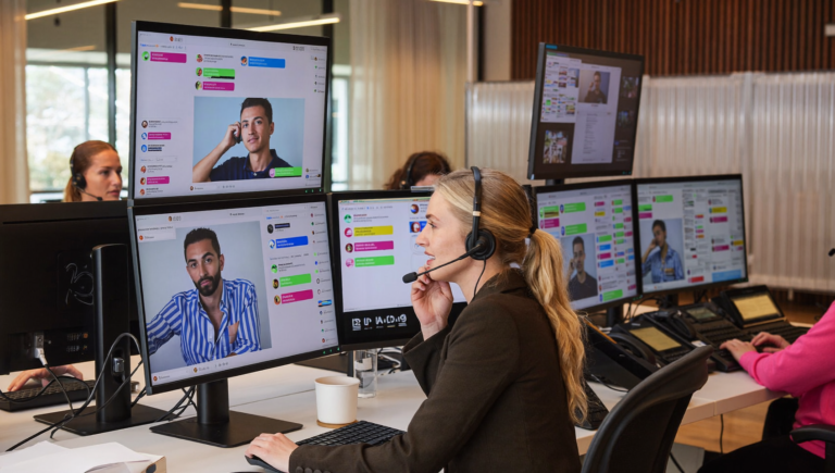 live chat software for businesses - SalesCaptain