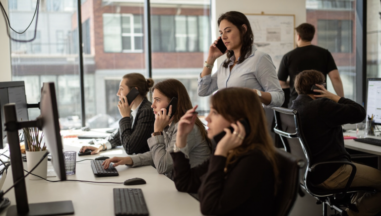 average lead response time statistics 2025 - SalesCaptain