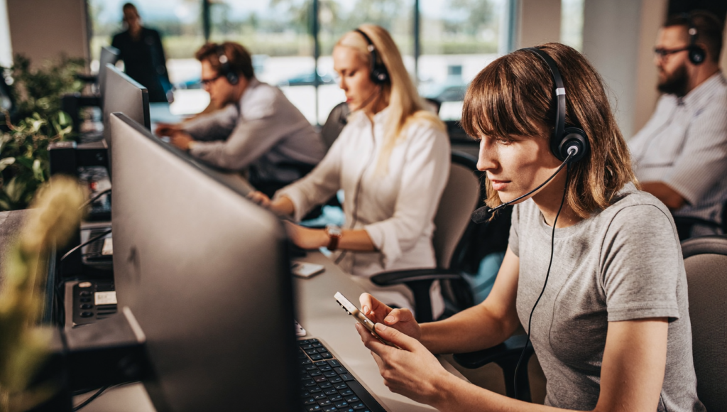 live chat for businesses - SalesCaptain